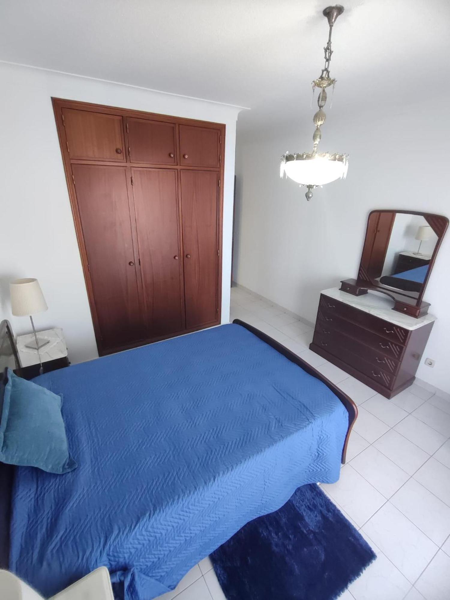 3 Bedrooms Balcony Flat Apartamento